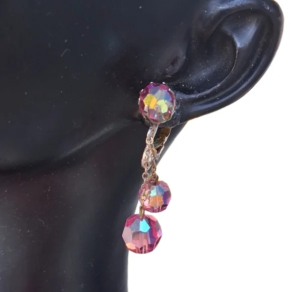 Vintage 1950s/60s Pink Aurora Borealis Crystal Dangle Clip-On Earrings - Picture 1 of 5